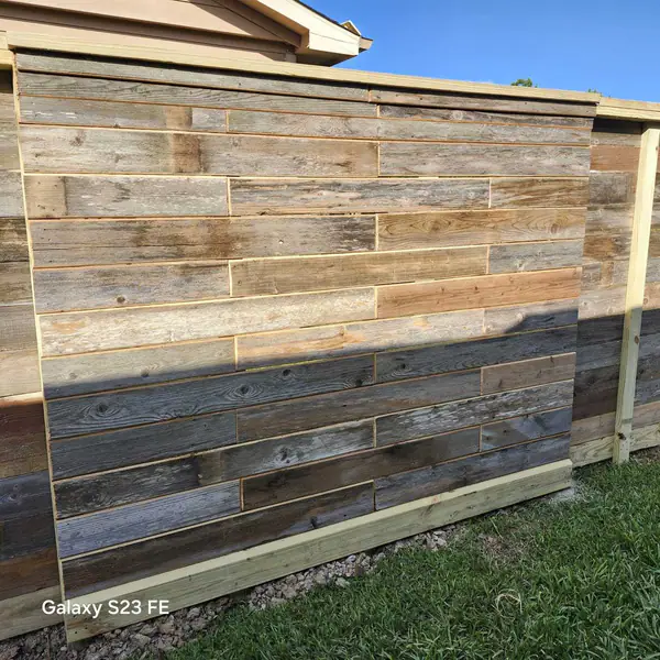 Reclaimed cedar fence pickets 