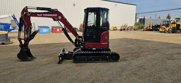 2023 Yanmar ViO35-6A, 896 horas