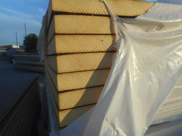 4" YELLOW POLYISO RIGID FOAM INSULATION
