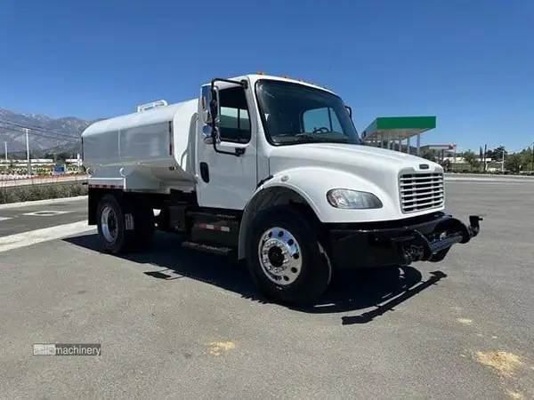 2018 FREIGHTLINER BUSINESS CLASS M2 100