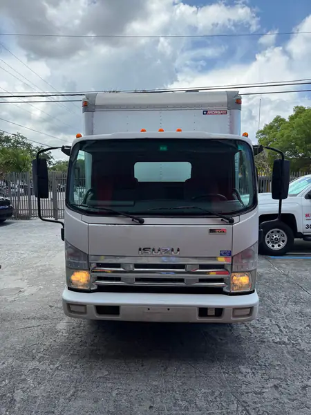 Box truck for sale (Price Negotiable)