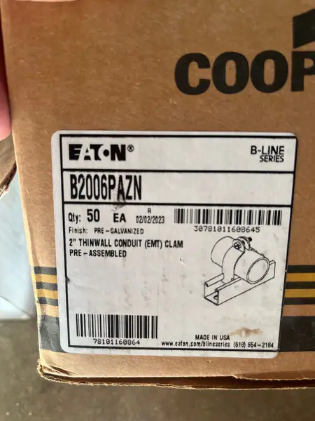 Conduit strut straps