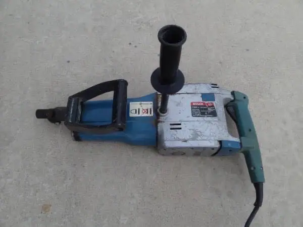 Bosch Jack Hammer, 8 Bits, Case