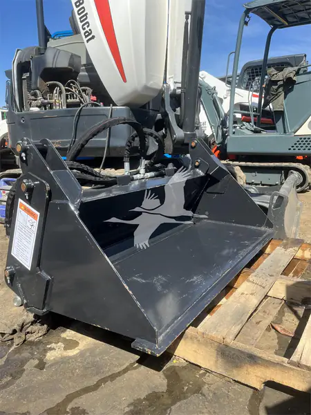 2026 4 in 1 WOLVERINE TORO 4 IN 1 BUCKET CA03122023CL