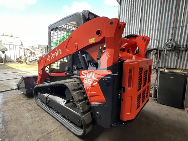 2024 KUBOTA SVL65-2 CL10252025CL