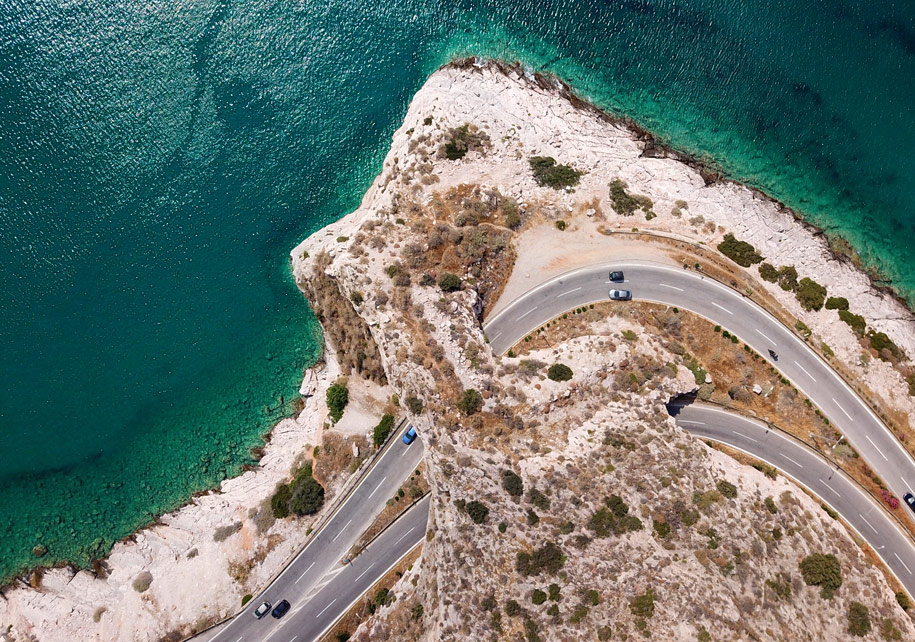 Βόλτα με αυτοκίνητο στην Αθηναϊκή Ριβιέρα