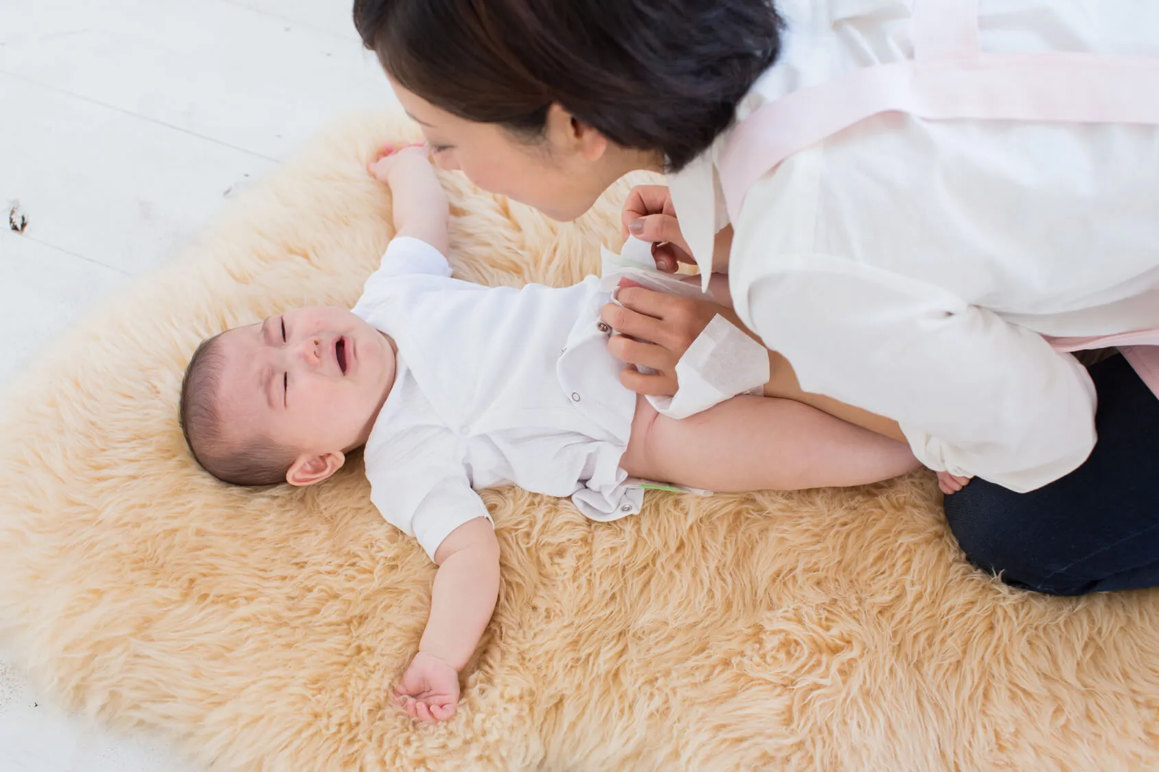 新生児・赤ちゃんの便秘の見分け方と原因、解消法