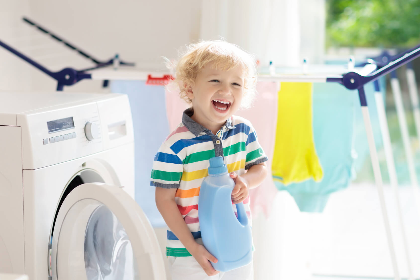 洗濯物と子供