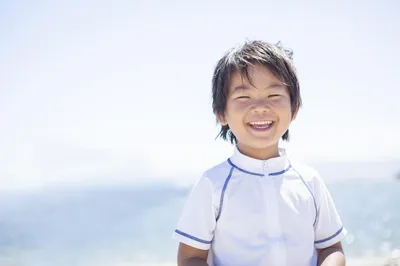 【2022】日焼け対策やケガ予防に必須！夏に買いたいキッズのラッシュガードブランド10選