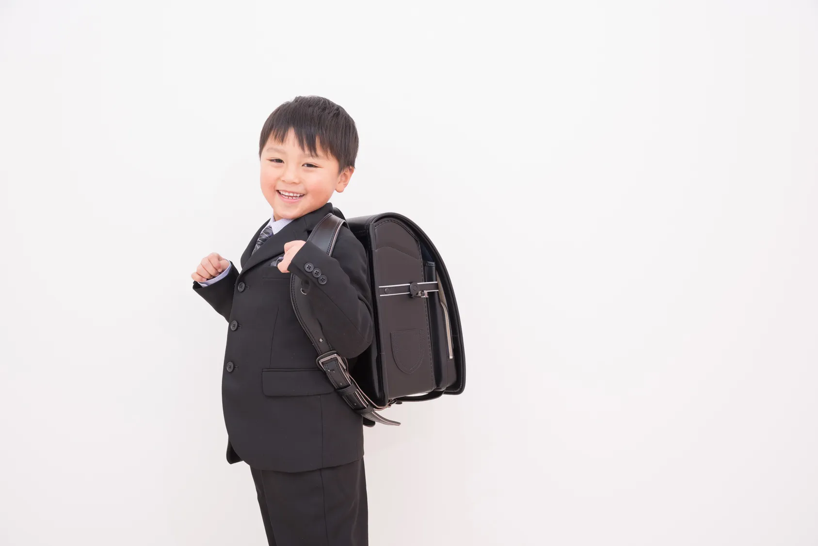 卒園式や小学校の入学式に！男の子用スーツのおすすめ10選