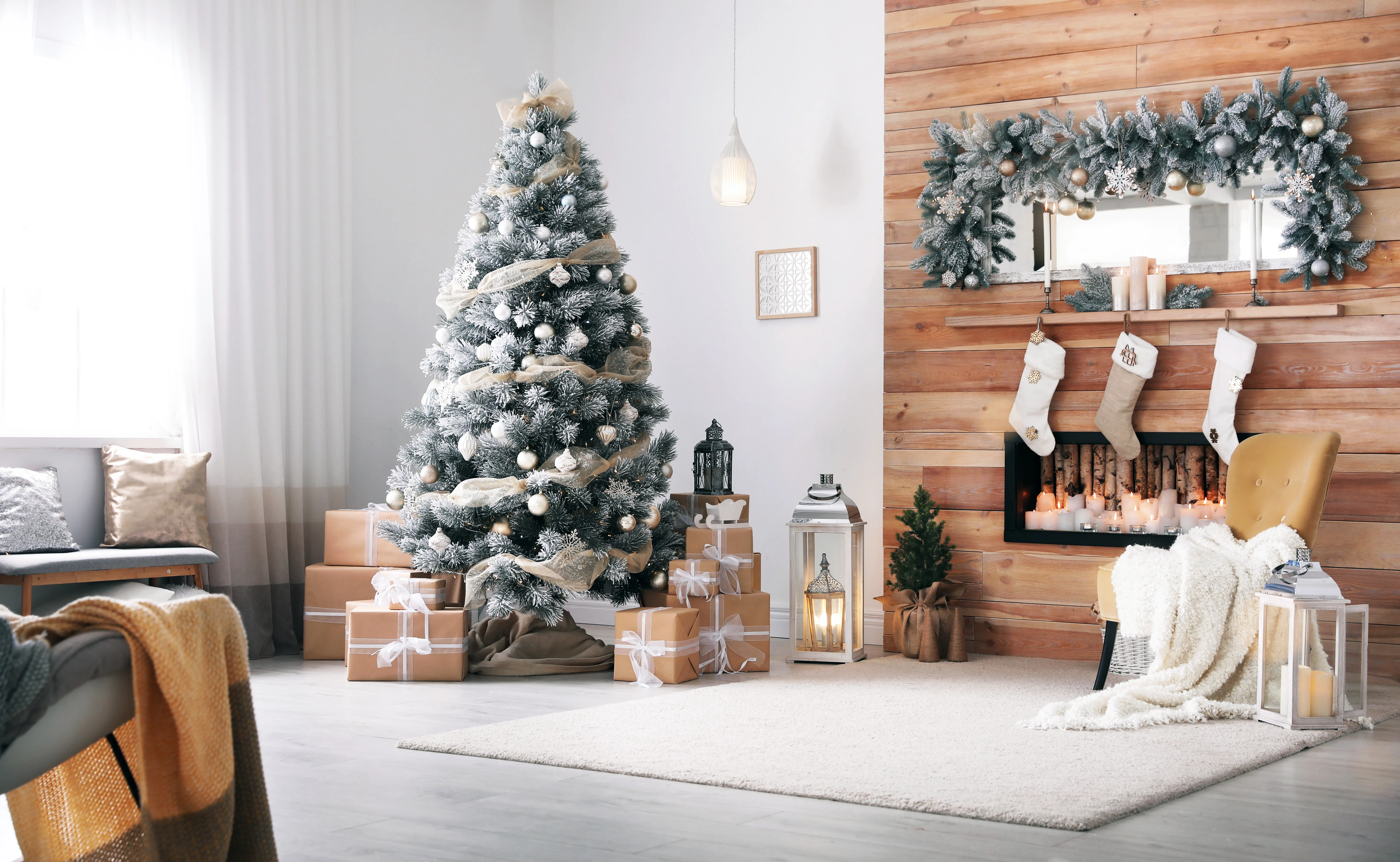クリスマスを盛り上げるおすすめ基本の飾りつけアイテム☆飾るだけでクリスマス感アップ！