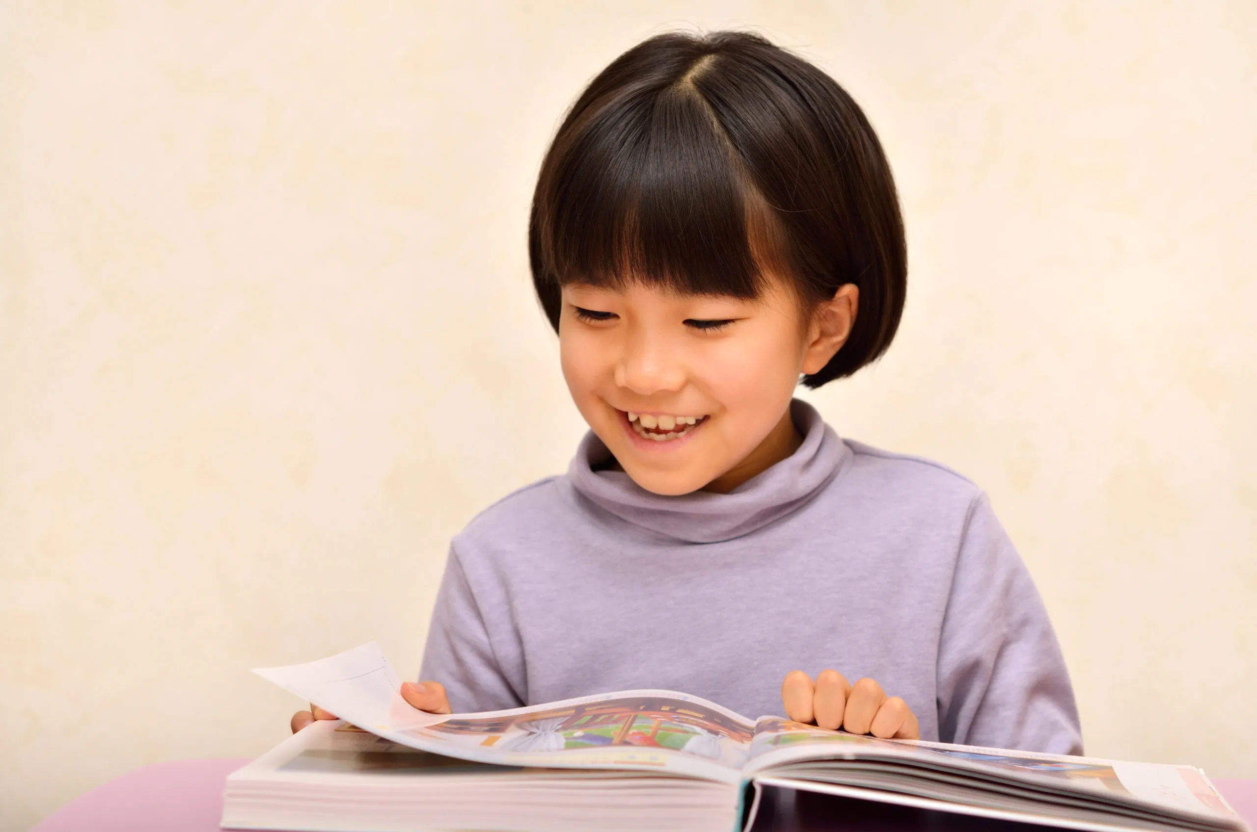 「小学館の図鑑NEOメーカー」がTwitterで流行　中にはマニアックなものや政治を皮肉った図鑑も