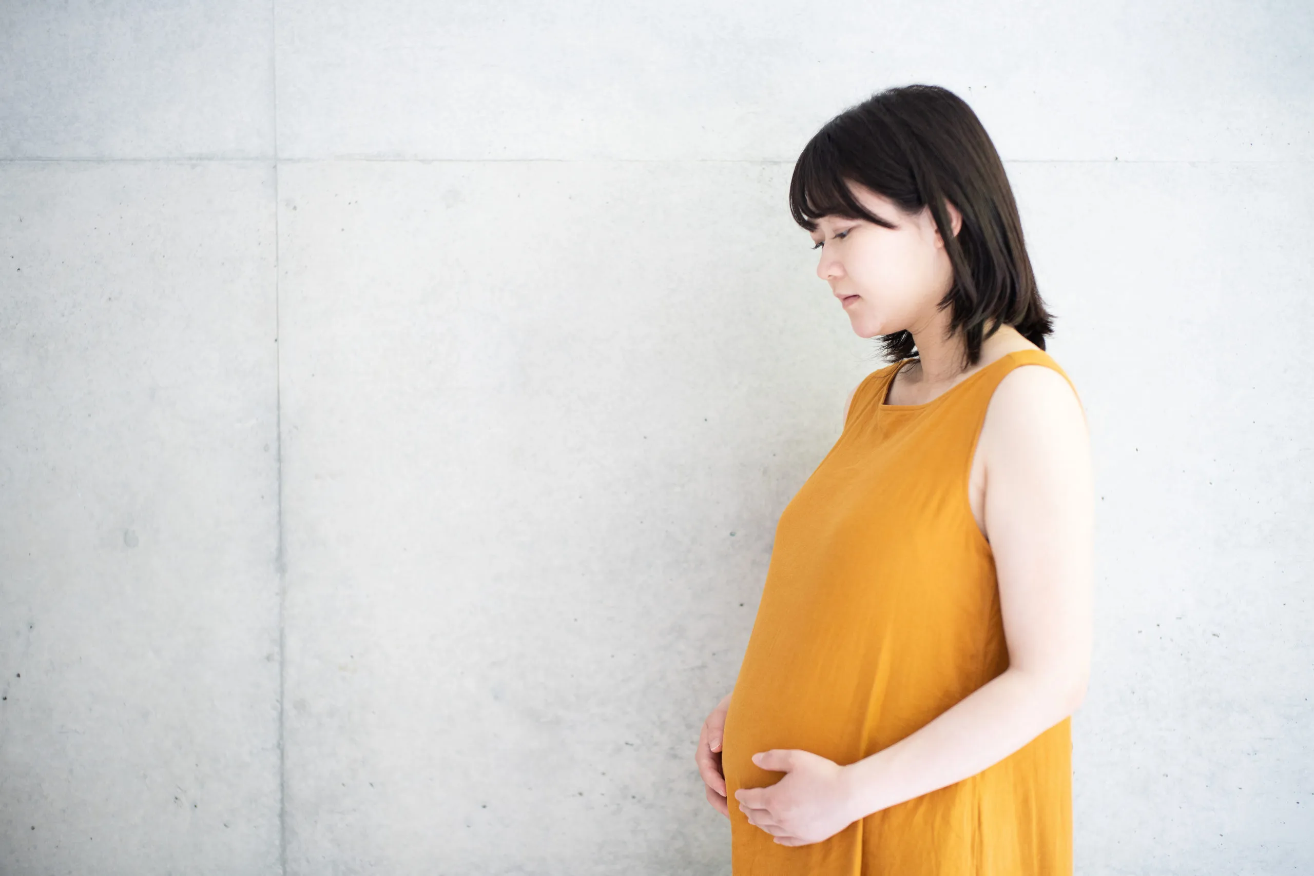 “赤ちゃんを放置死させた”キャバ嬢の母親、ネットでの反応は・・・