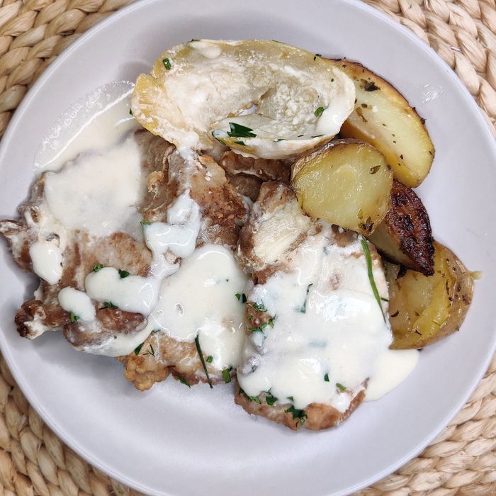Lemon-flavored loin chops