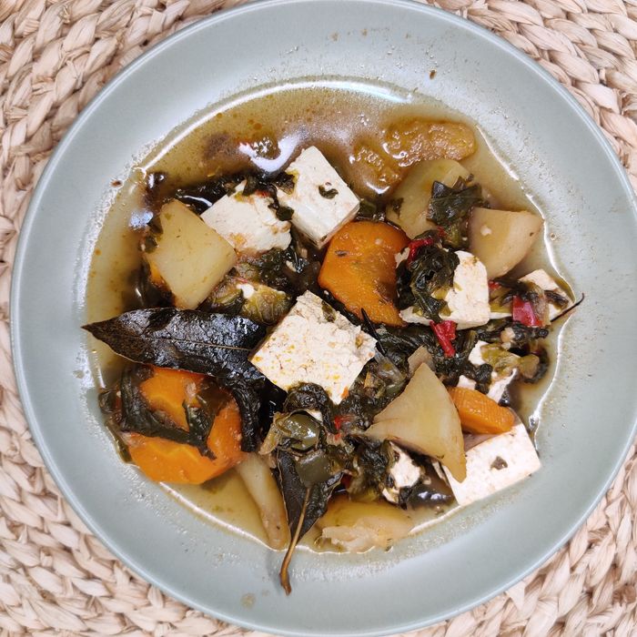 Bio-Tofu-Eintopf mit Gemüse