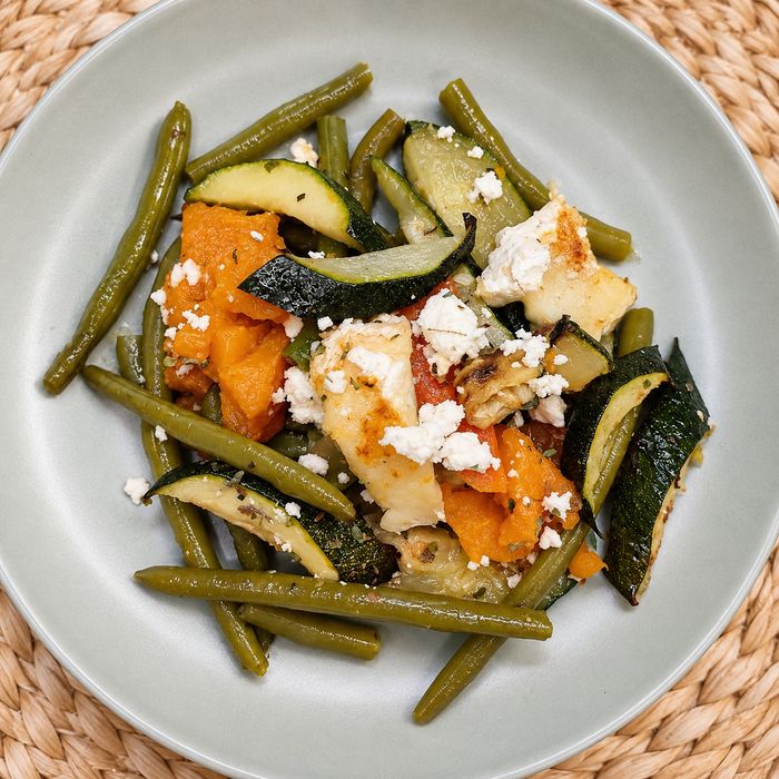 Amanida tèbia de mongeta verda, tofu, pastanaga,  i carbassó