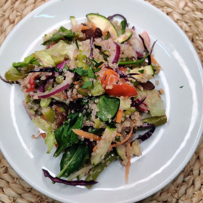 Amanida de mongeta amb quinoa i verdures