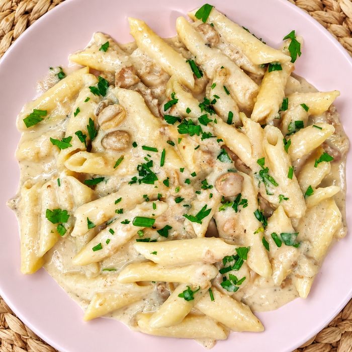 Pasta mit veganer Erdnusssauce