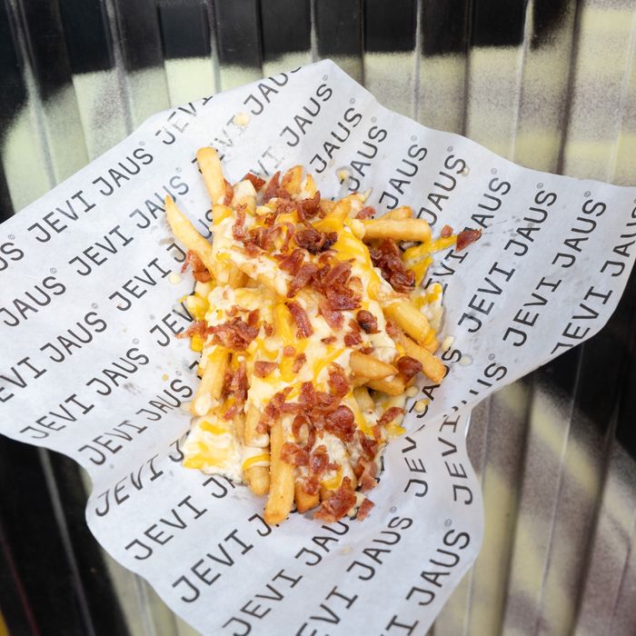 Jevi Bacon Cheese Fries
