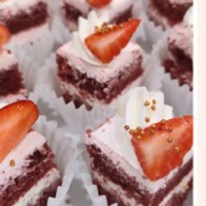 SURTIDO DE REPOSTERÍA