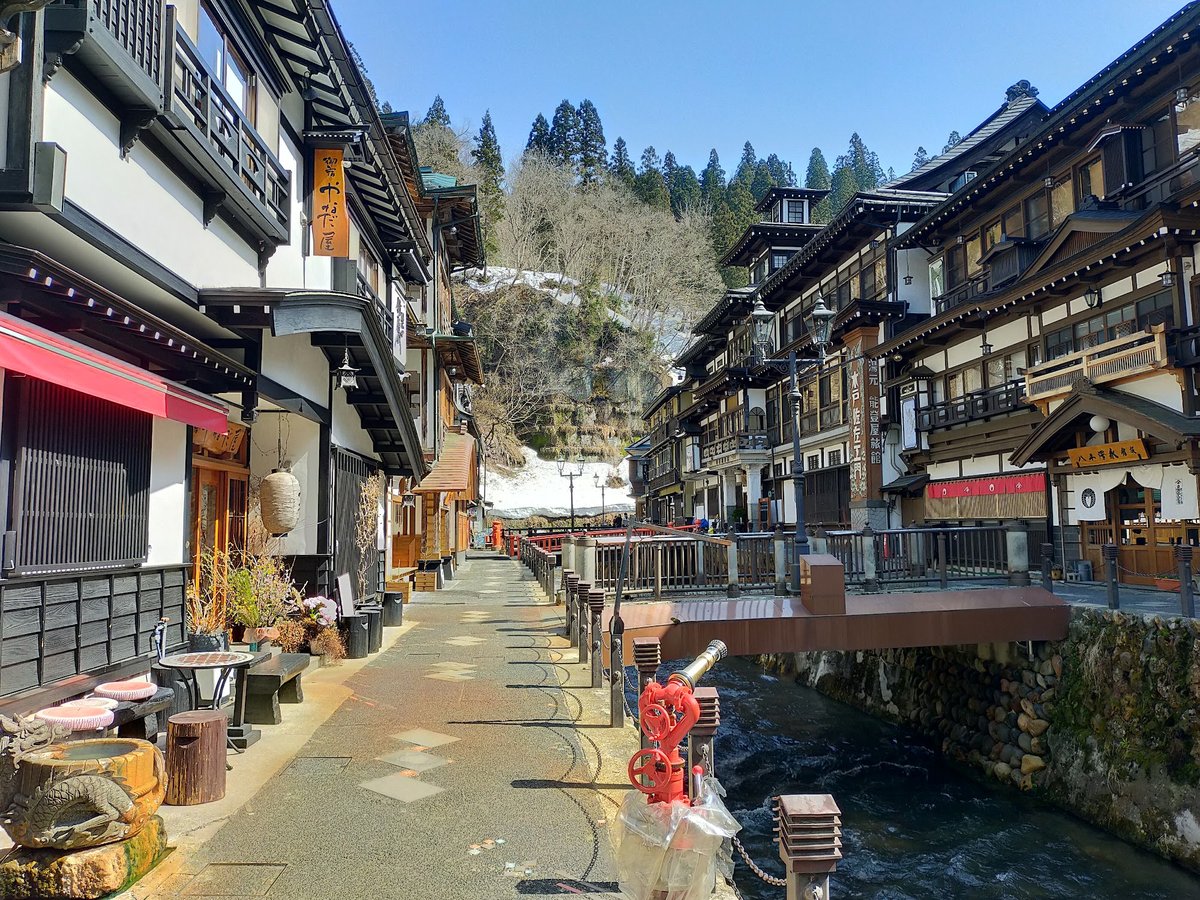 Ginzan Onsen Yanadaya: A Timeless Taisho-Era Retreat in Snow Country