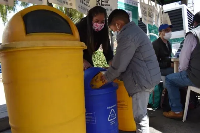 TIQUIPAYA EN CAMINO A RECICLAR 10 TONELADAS DE RESIDUOS SÓLIDOS EN COLEGIOS
