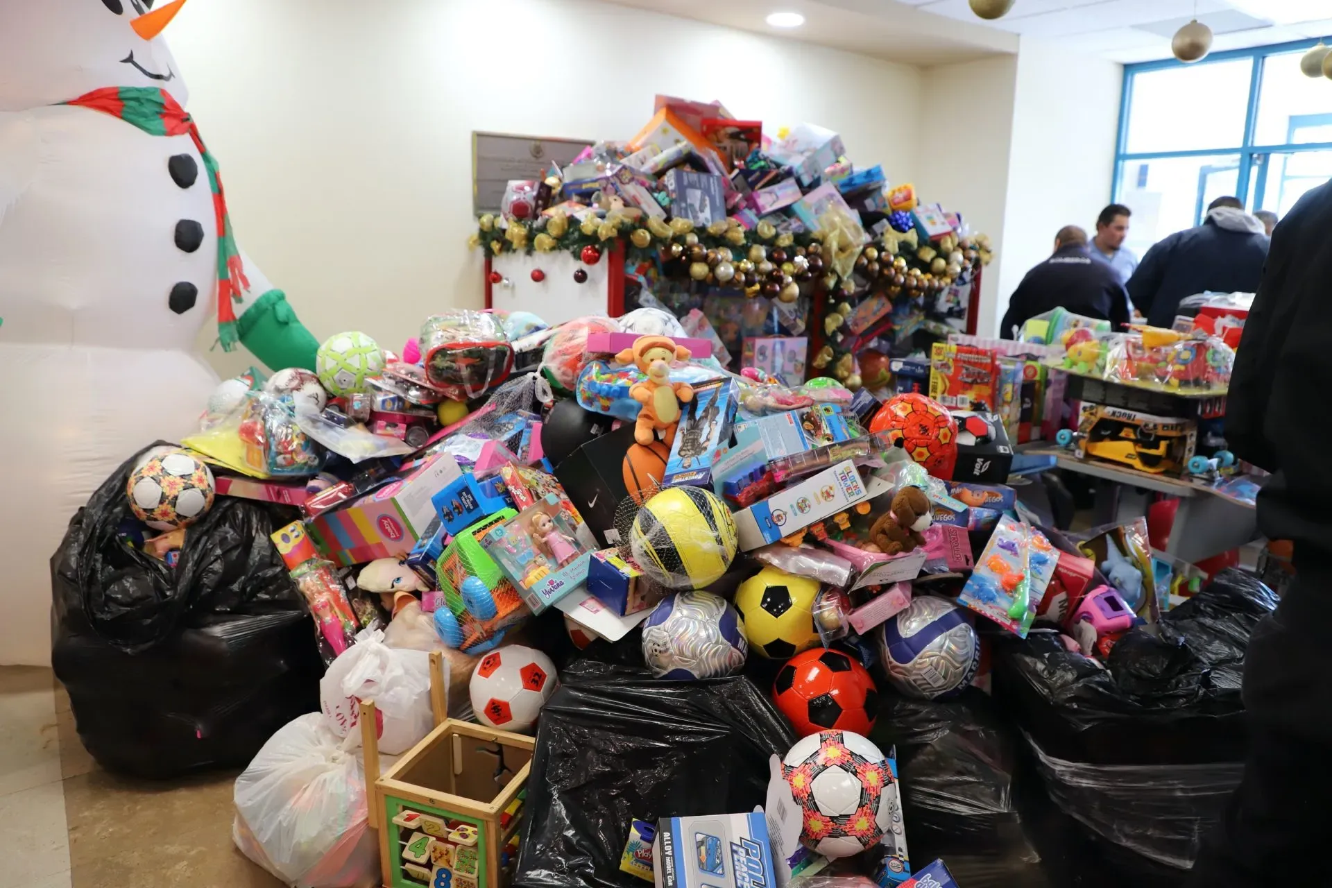 CAMPAÑA DE SOLIDARIDAD POR UN JUGUETE EN QUILLACOLLO