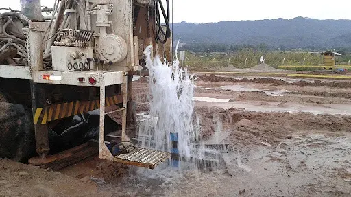 8 ALCALDES FIRMAN CONVENIO CON EL GOBERNADOR PARA PERFORACIÓN DE POZOS DE AGUA
