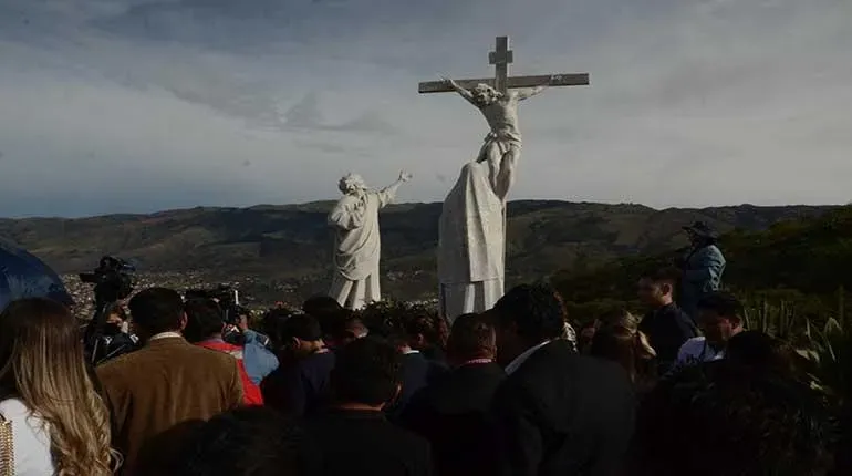ENTREGAN CUATRO ESTACIONES DEL VÍA CRUCIS DEL CRISTO DE LA CONCORDIA