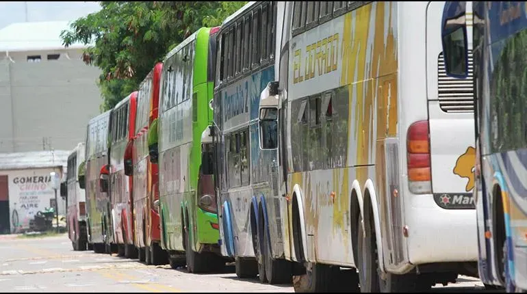 EL COMITÉ PRO SANTA CRUZ DECLARA EMERGENCIA POR FALTA DE COMBUSTIBLE