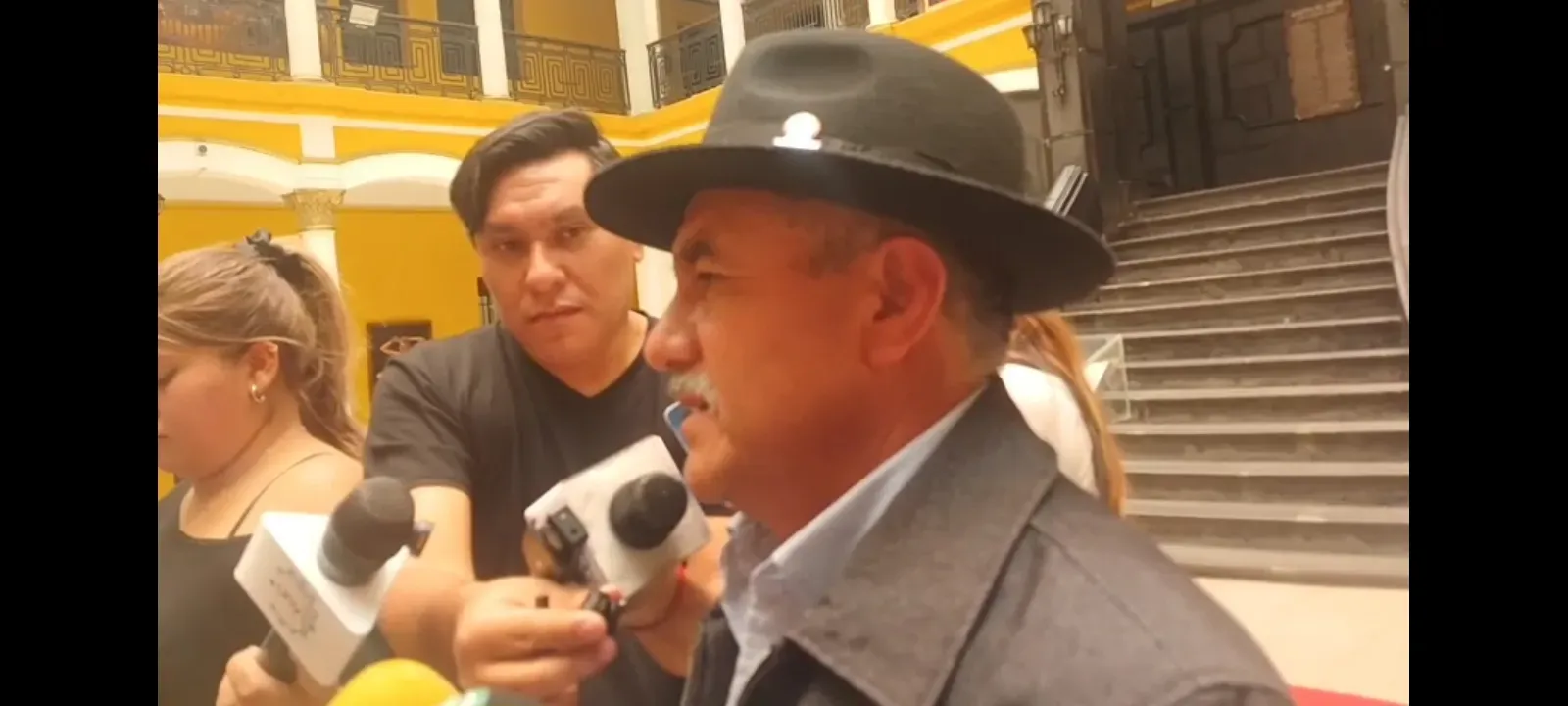 SE RECORDÓ DEL DIA DEL HIMNO NACIONAL EN COCHABAMBA