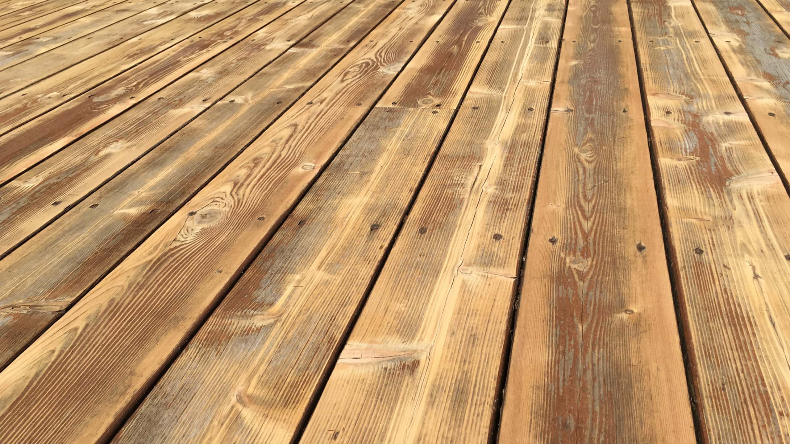 deck staining