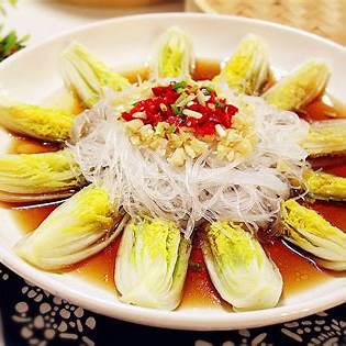 十分钟小厨｜蒜蓉粉丝娃娃菜：一蒸就好，鲜到能就着汤拌饭 - 图片1