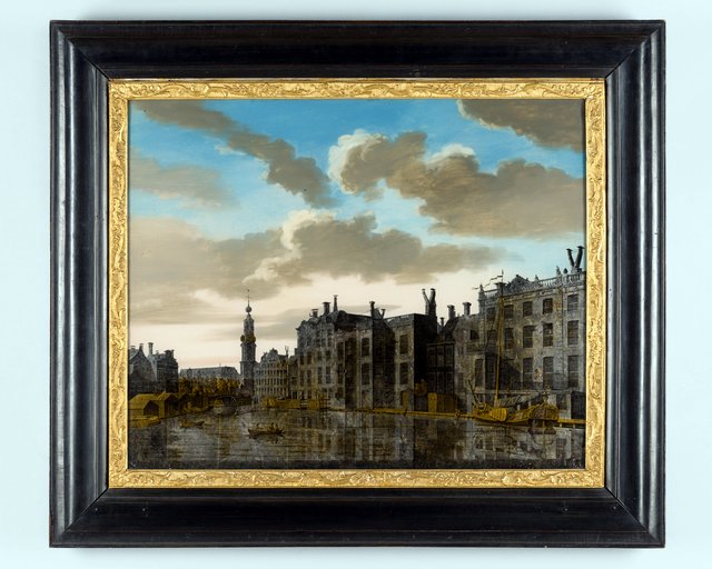 Gezicht op de Binnen-Amstel met Munttoren te Amsterdam by Jonas Zeuner