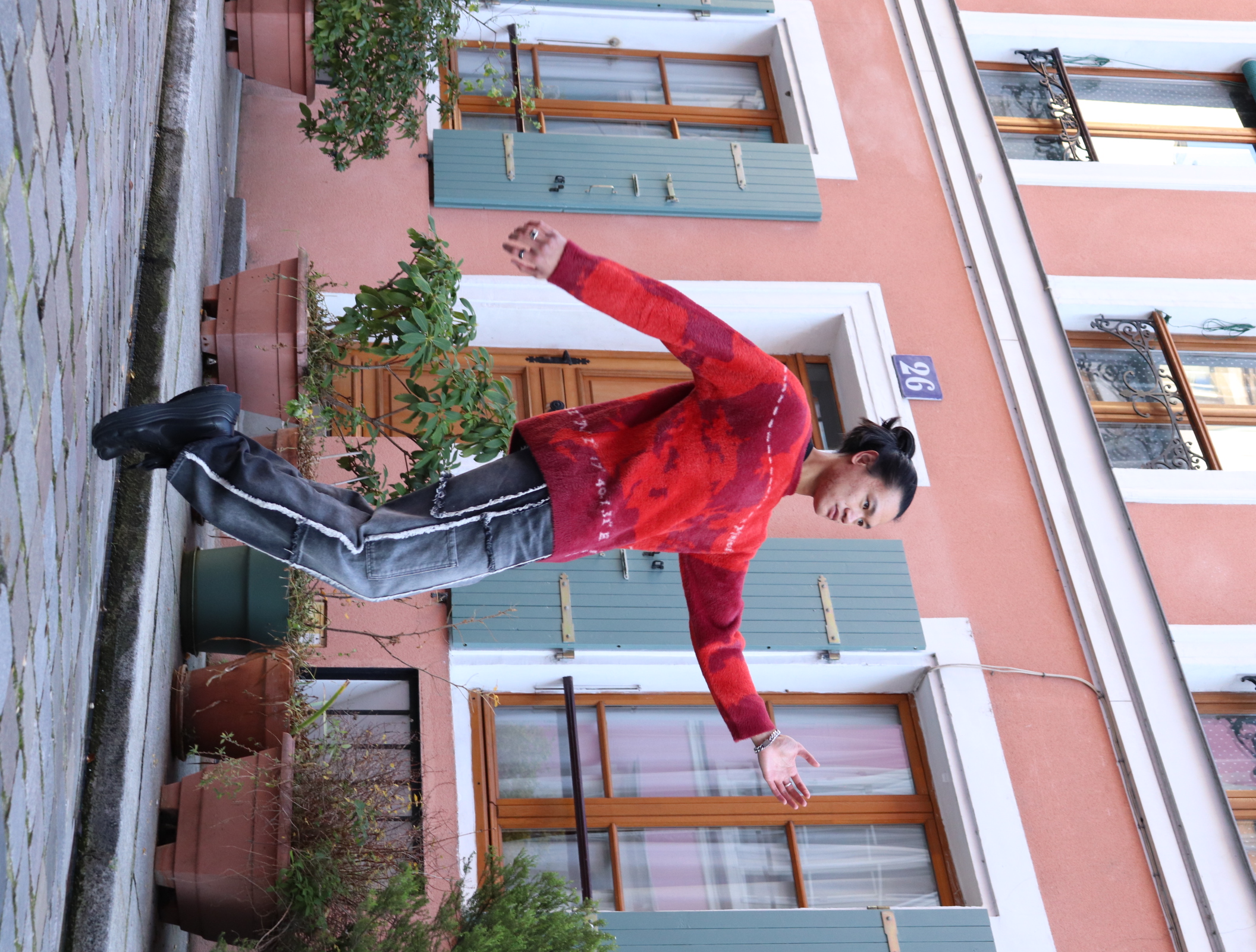 Julien Vinivii frame 16