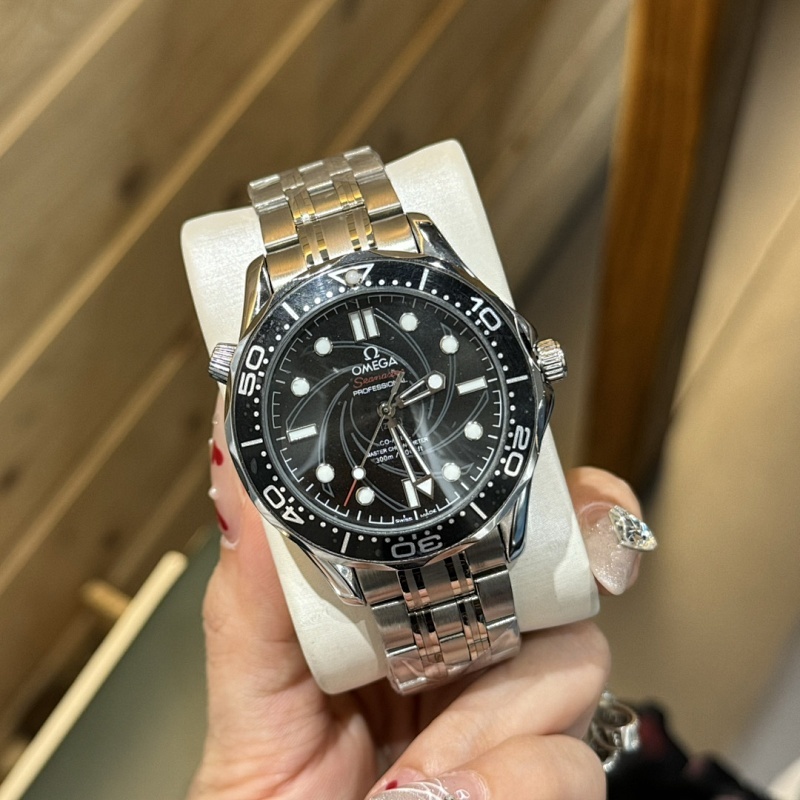 #OMEGA SEAMASTER 300 300m 42 42mm 、