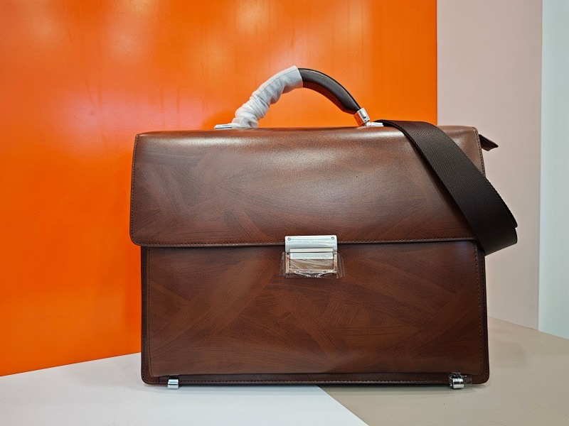 Briefcase - Item 254