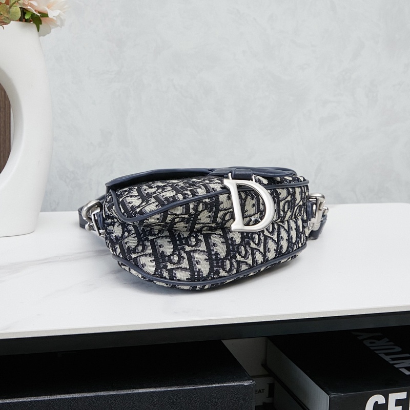 200 0447 19*18*5cm 25.5*20*6.5cm