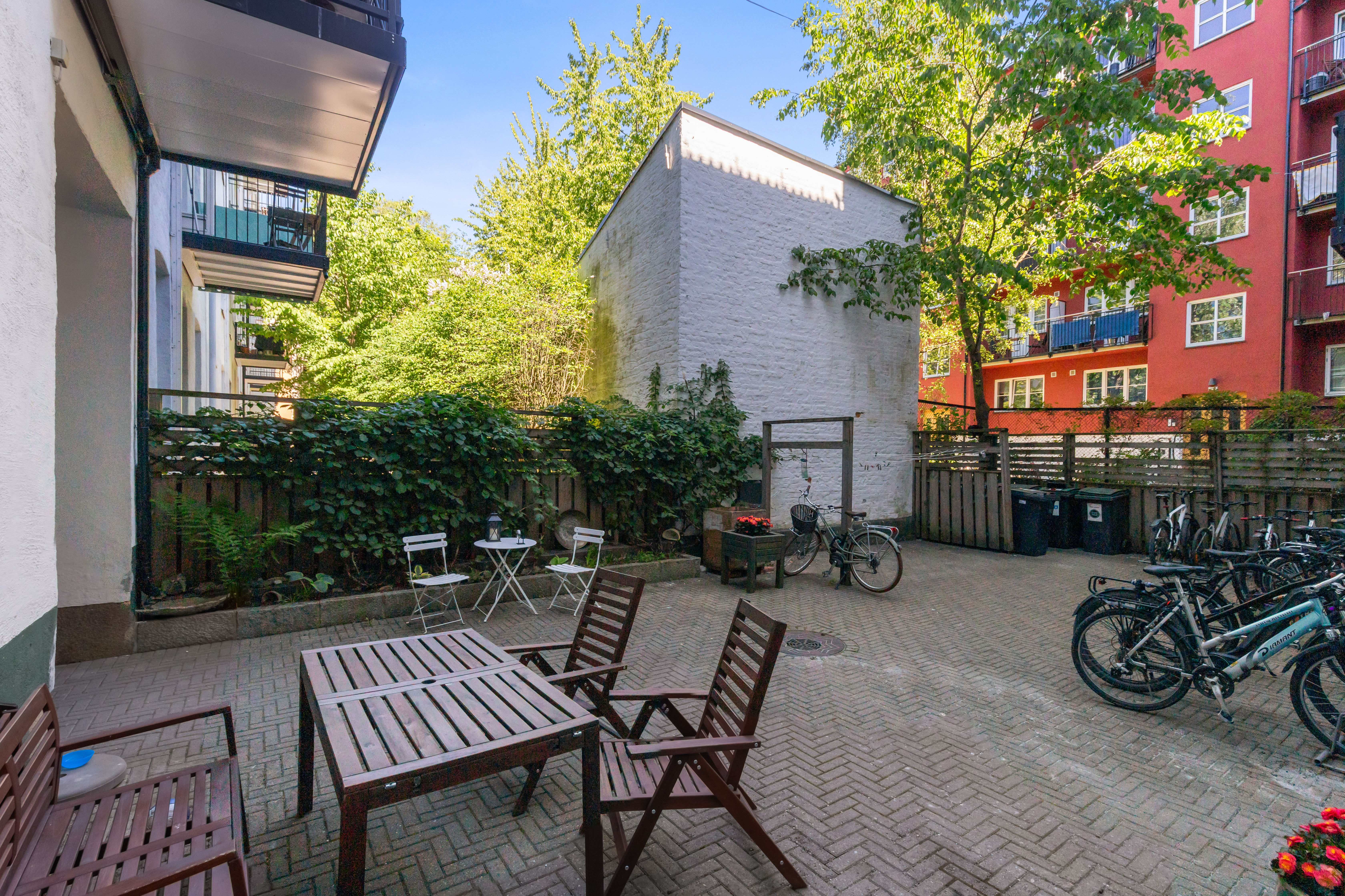 074A0403-HDR