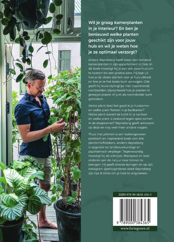Achterkant van Thuis met planten