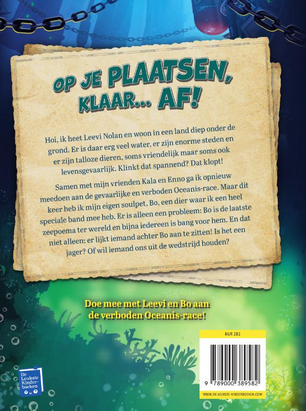 Achterkant van Race door de branding