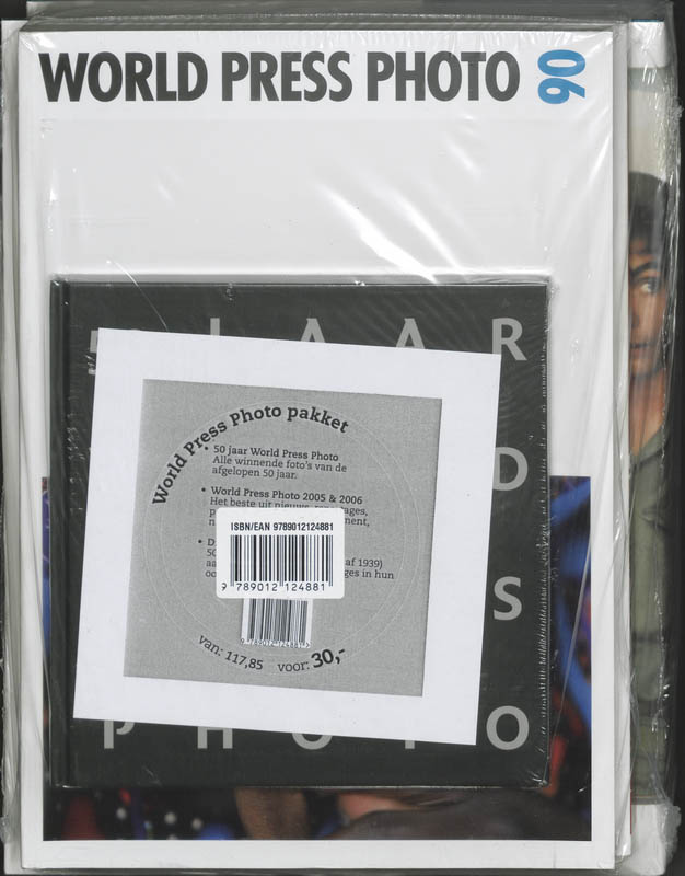 Achterkant van World Press Photo pakket (4 boeken)