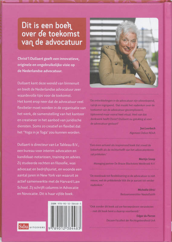 Achterkant van Yoga in je toga