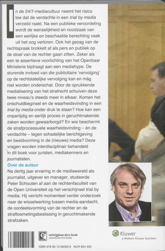 Achterkant van Trial by media