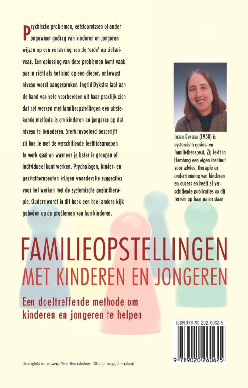 Achterkant van Familieopstellingen met kinderen en jongeren