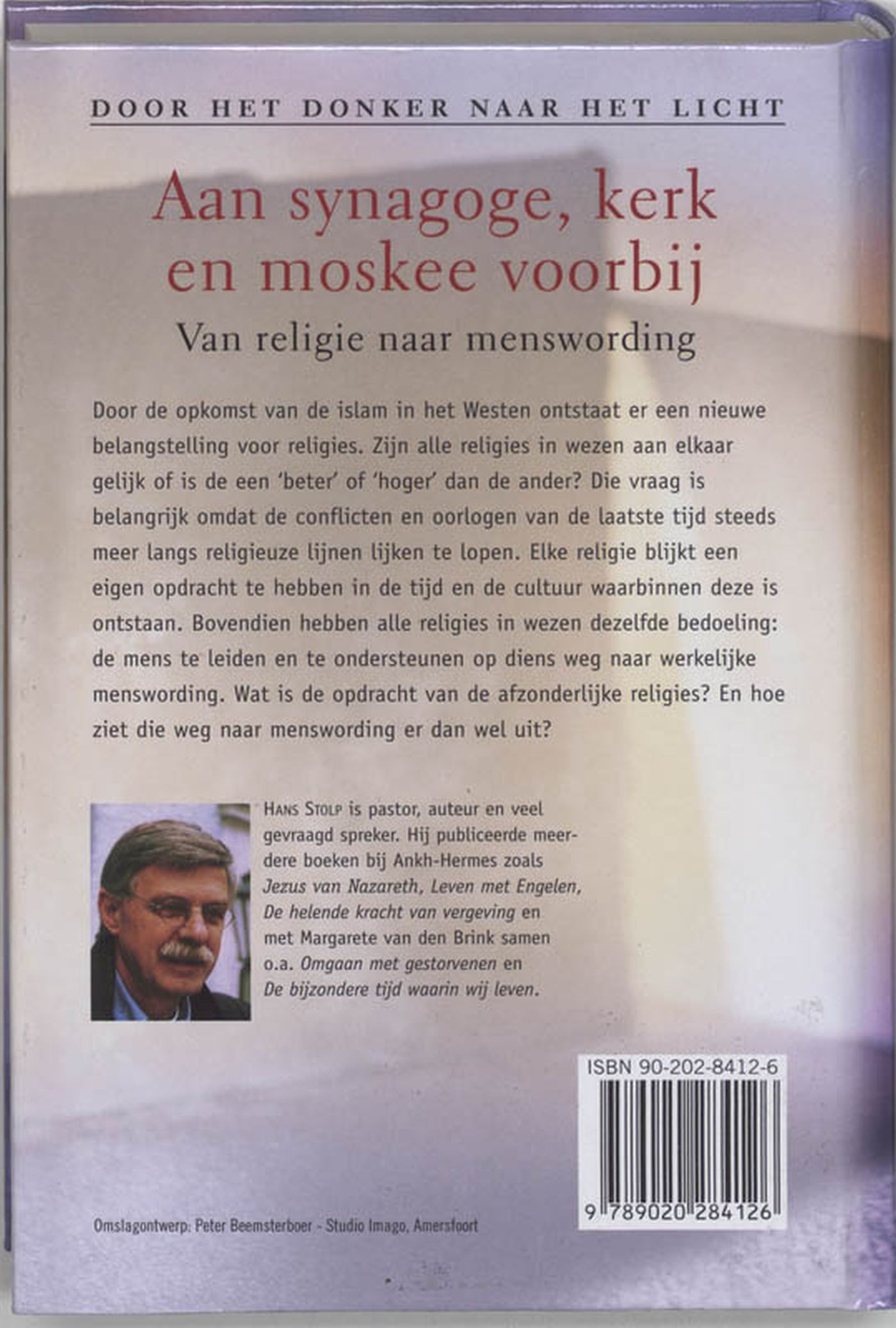 Achterkant van Aan synagoge, kerk en moskee voorbij