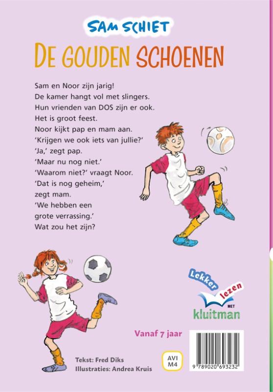 Achterkant van Sam schiet. De gouden schoenen