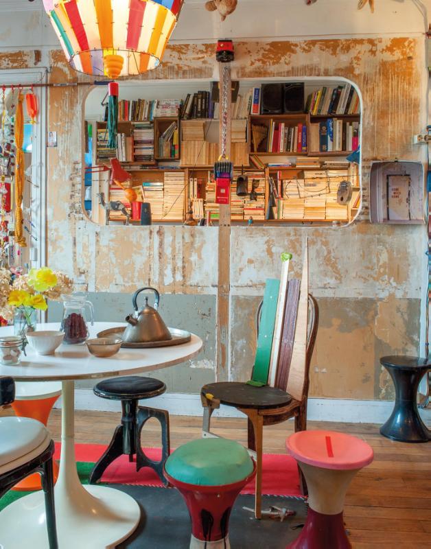 Achterkant van Paris Living