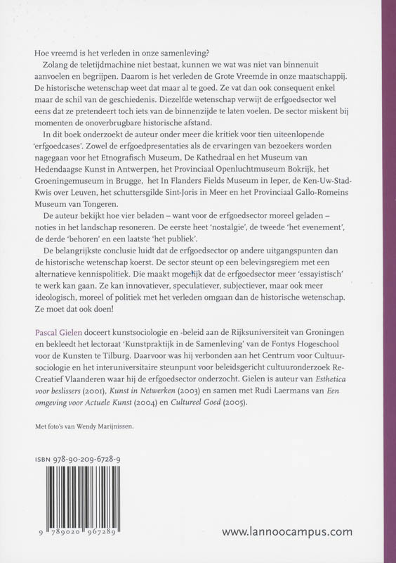 Achterkant van De onbereikbare binnenkant van het verleden