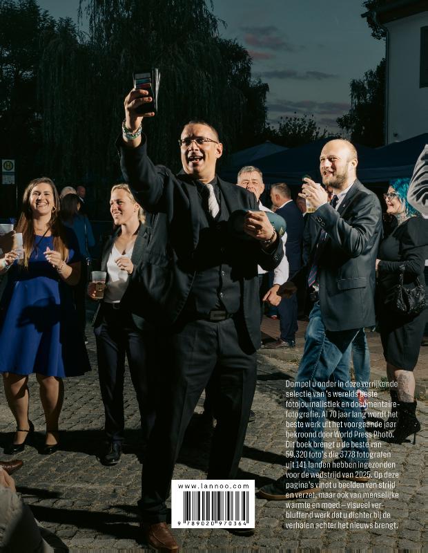 Achterkant van World Press Photo 2025